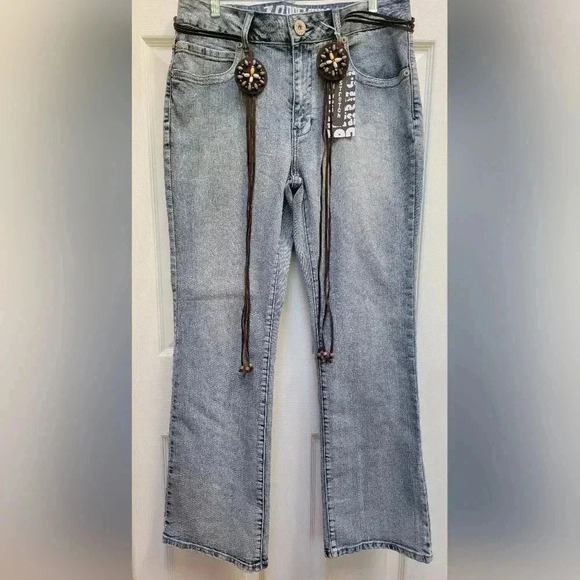 Zana Di Premium Vintage Stretch Bootcut Jeans w/belt Plus Size 16 NWT - Picture 1 of 5